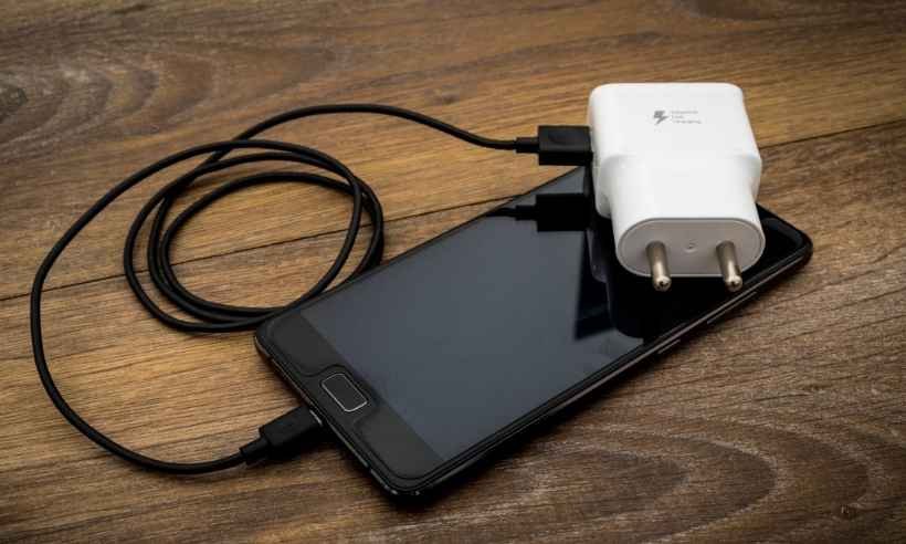 Explosão de celular não é caso isolado; fique atento a dicas para evitar incidentes - PXHere