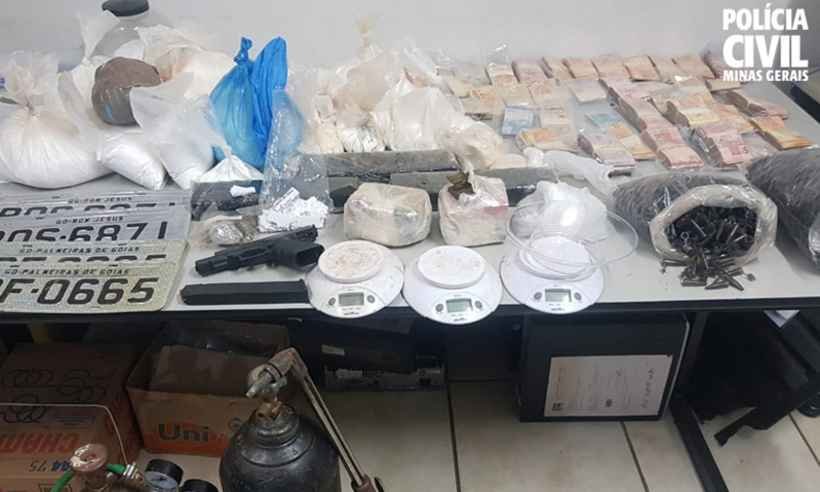 Polícia prende homem por tráfico e apreende 10 quilos de maconha enterrados em Minas - Polícia Civil/Divulgação