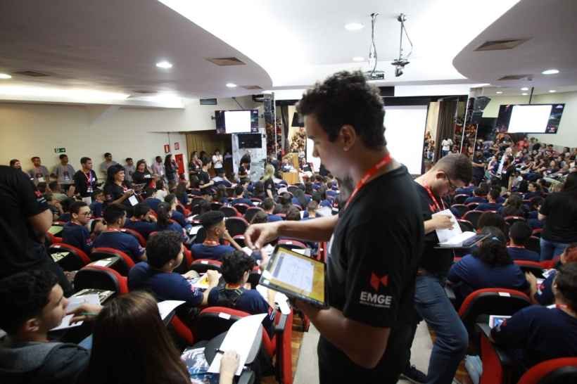 Campeonato de matemática leva estudantes de escolas públicas para a Nasa - Edésio Ferreira/EM/D.A.Press