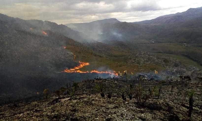 Parque Nacional da Serra do Cipó ficará fechado no fim de semana devido a incêndio - Corpo de Bombeiros/Divulgação