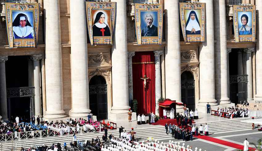 Irmã Dulce é canonizada pelo papa Francisco no Vaticano - Alberto PIZZOLI / AFP