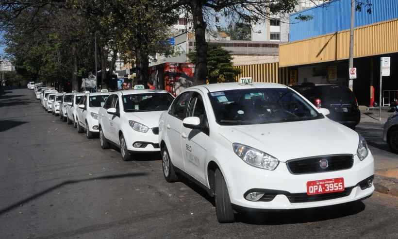 Prefeitura amplia liberação de táxis em pistas exclusivas de ônibus de Belo Horizonte - Paulo Filgueiras/EM/D.A PRESS - 18/06/2019