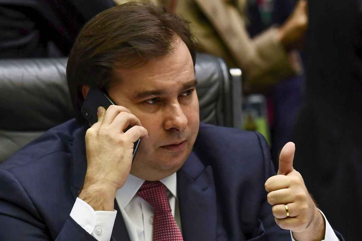 Maia defende FGTS como poupança vinculado a sistema de capitalização - Evaristo Sá/AFP