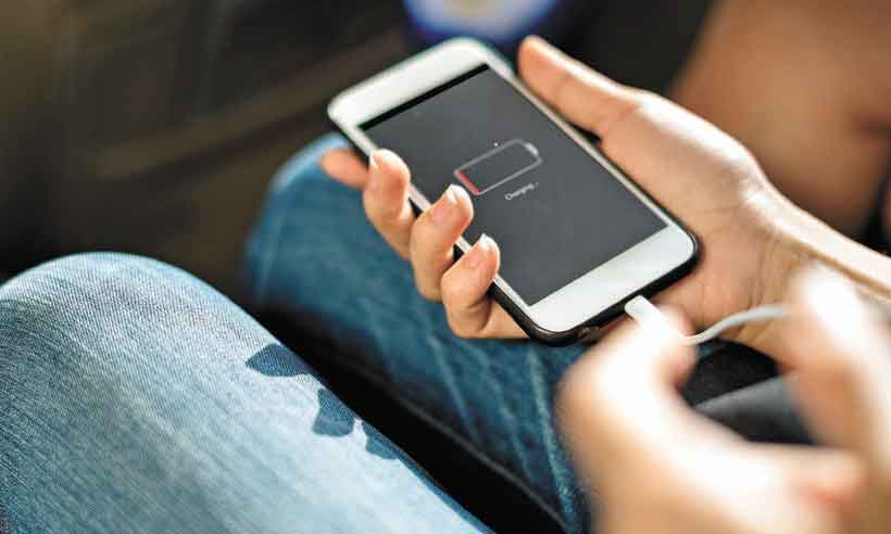 Confira 10 dicas para prolongar a duração da bateria do smartphone - pxhere