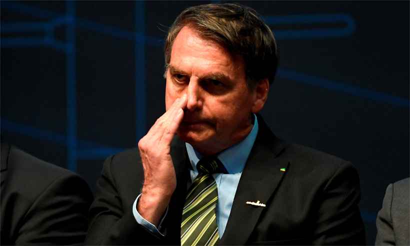 'Se alguém grampeou, é uma desonestidade', diz Bolsonaro sobre áudio vazado -  AFP / Mauro Pimentel  