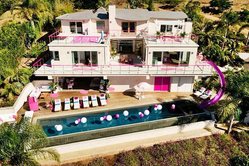 Quer dormir duas noites na casa da Barbie em Malibu? Por R$ 500 será possível - Airbnb/Divulgação