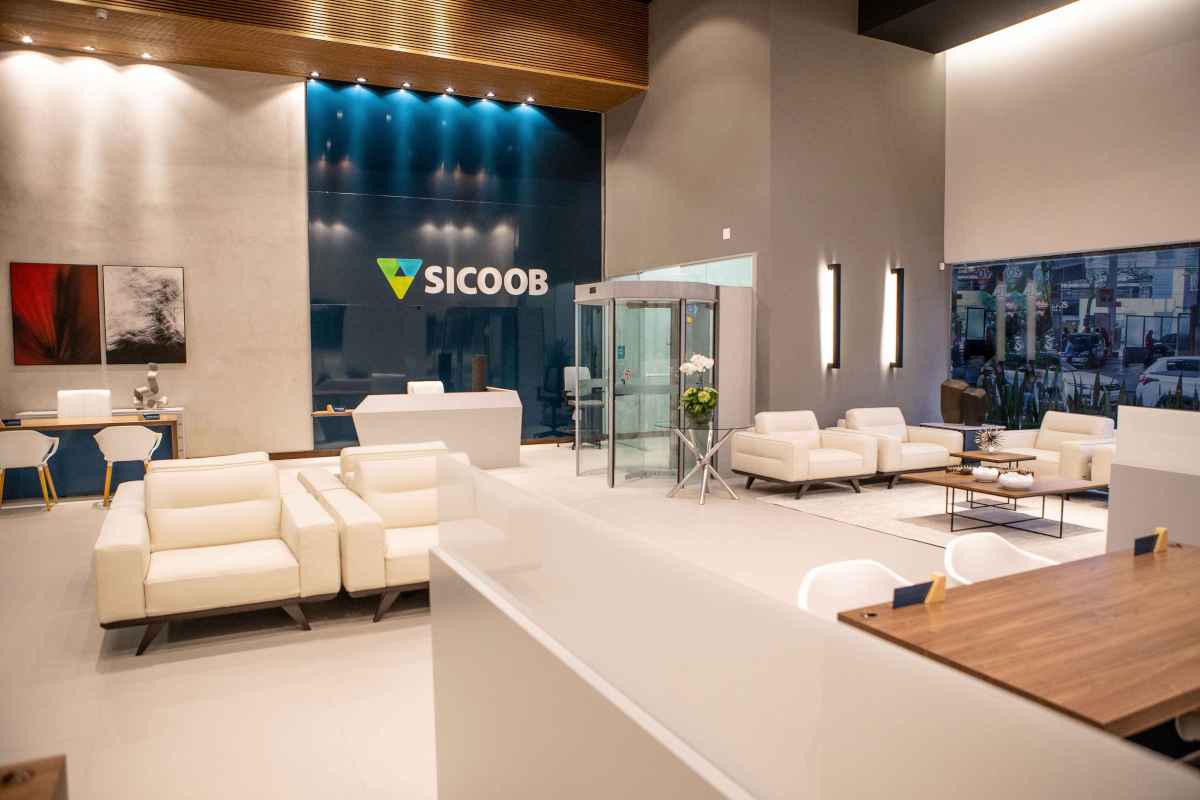 Inovadoras, agências Sicoob atendem novo perfil de clientes - Divulgação/Sicoob