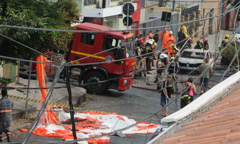 Colegas acreditam que piloto de avião tentou evitar imóveis no Caiçara - Juarez Rodrigues/EM/D.A Press