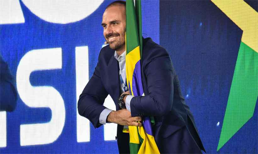 Bolsonaro: Nestor Forster pode ser indicado para embaixada, caso Eduardo desista - Nelson Almeida