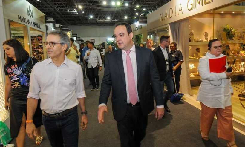 Zema diz que sem recursos do nióbio será 'difícil' pagar 13º e prefeitos - Leandro Couri / EM / D.A. Press