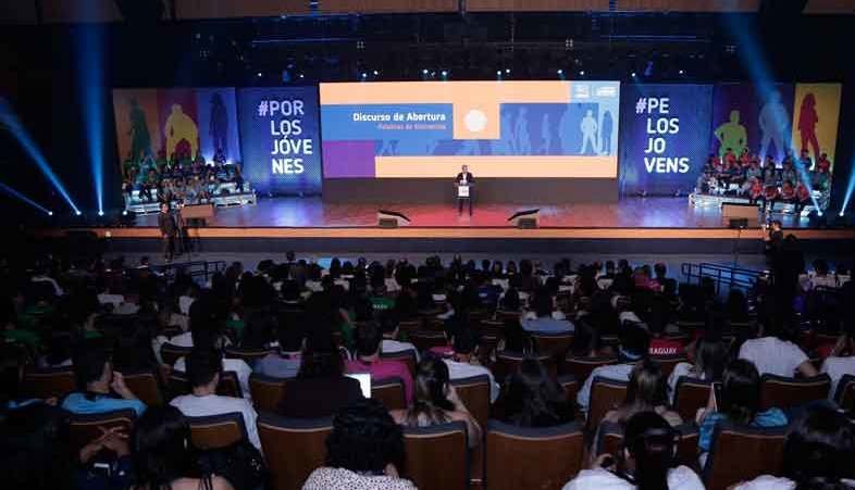 Empresas investem na profissionalização de jovens que procuram trabalho - Nestlé/Divulgação
