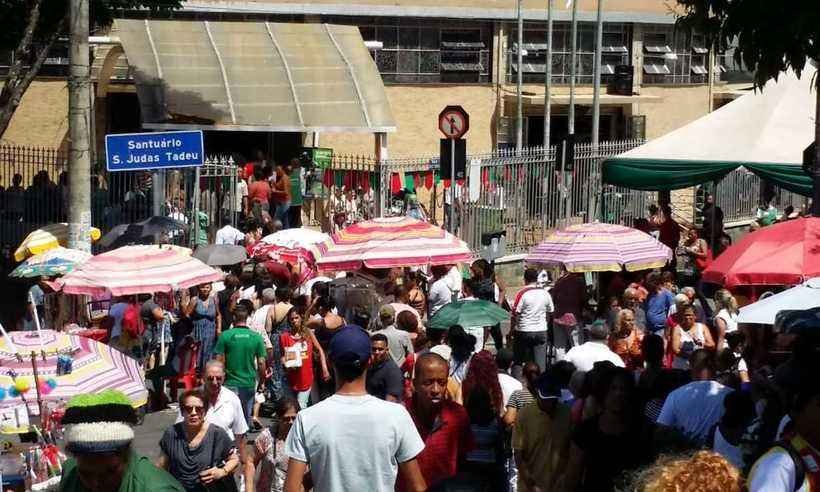 Milhares de católicos celebram em BH o dia de São Judas Tadeu -  Paulo Filgueiras/ EM/D.APress