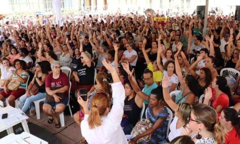 Greve na educação: reajuste e mudanças na carreira sustentam impasse em BH - Divulgação/Sind-Rede