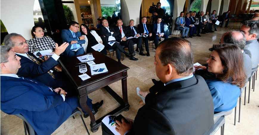 Além do governo, os brasileiros são responsáveis pelo necessário ajuste fiscal - Marcos Oliveira/Agência Senado