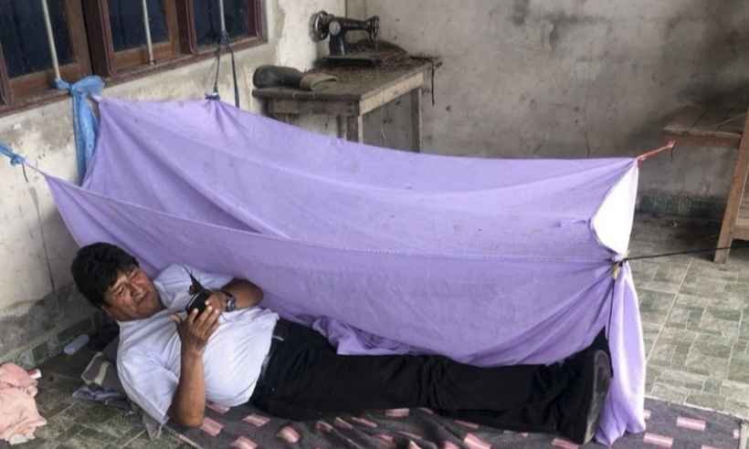 Avião de Evo Morales rumo ao México faz escala no Paraguai para abastecer - HO / Twitter account of Evo Morales Ayma (@evoespueblo) / AFP