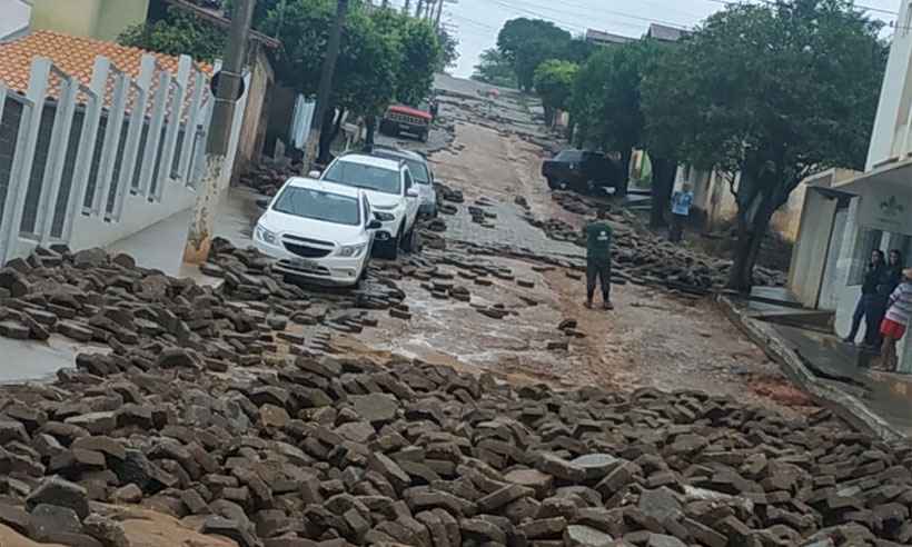 Rio Pardo de Minas entra em estado de emergência após temporal - Reprodução da internet/WhatsApp