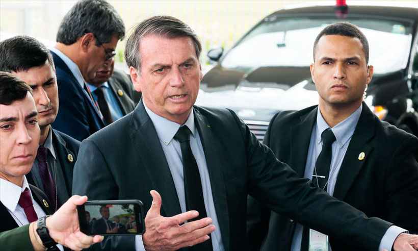Bolsonaro quer lei para que 'pessoa armada possa fazer tudo contra invasor' - Antonio Cruz /agencia Brasil
