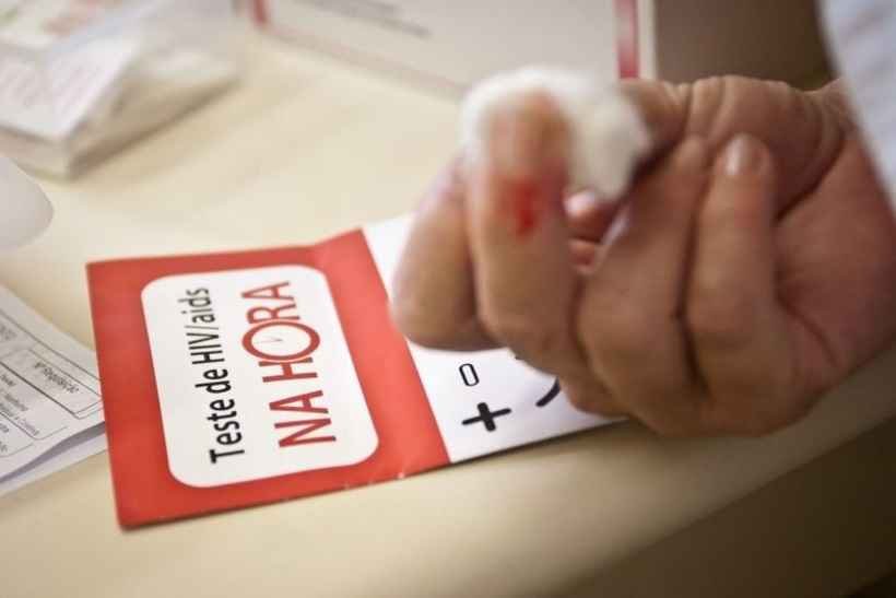 Ministério da Saúde: 135 mil convivem com HIV no país e não sabem - Arquivo/Agência Brasil
