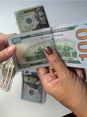 Estudo mostra que dólar não é caro como parece - Graziela Reis/EM/D.A Press %u2013 28/12/16