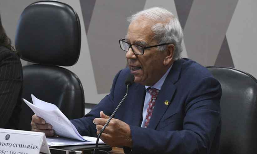 Parecer de PEC limita corte de salários a quem ganha acima de 3 mínimos - Edilson Rodrigues/Agência Senado