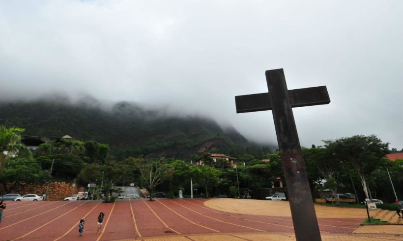 Neblina toma o céu de Belo Horizonte: saiba como vai ficar o tempo na semana - Gladyston Rodrigues/EM/D.A.Press