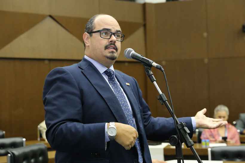 Possível candidato à PBH, Mateus Simões alfineta Kalil em encontro do Novo  - Karoline BarretoCMBH 
