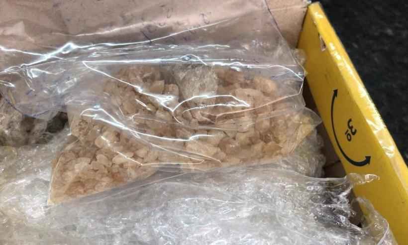 Polícia prende homem que recebia droga sintética pelos Correios, em Paracatu  - Polícia Civil/ divulgação