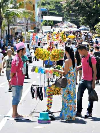 Motoristas e ambulantes são  1 milhão a mais - Rodrigo Clemente/EM/D.A Press %u2013 6/2/16
