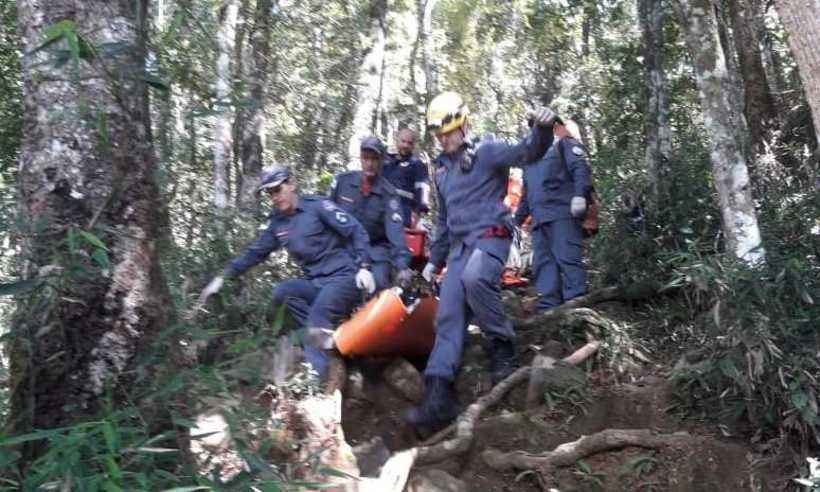 Idoso morre ao desmaiar em trilha na Serra de São Domingos, em Poços de Caldas  - Corpo de Bombeiros/Divulgação