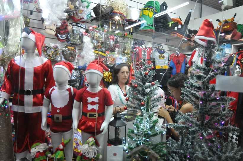 Pequenos lojistas negam alta em vendas dos shoppings no Natal - Alexandre Guzanshe/EM/D.A Press
