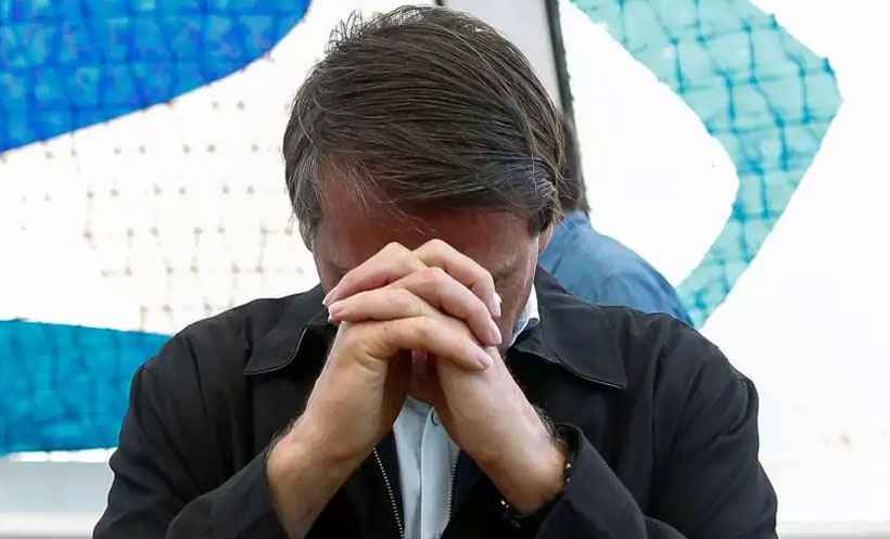 Bolsonaro admite estar indeciso sobre subsídio a contas de luz das igrejas - Sérgio Lima/AFP