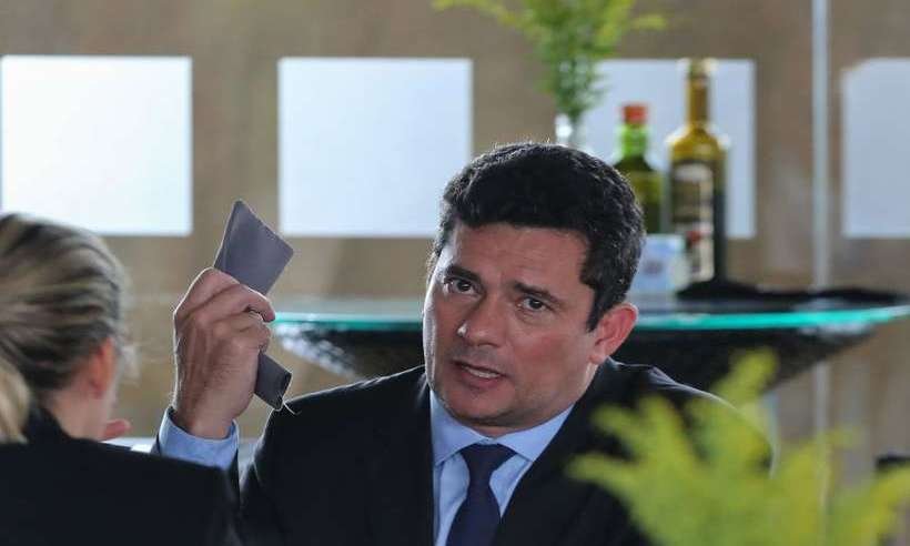 Em 'bandejão' após reunião com Bolsonaro, Moro não fala sobre juiz de garantias - Sérgio Lima/AFP
