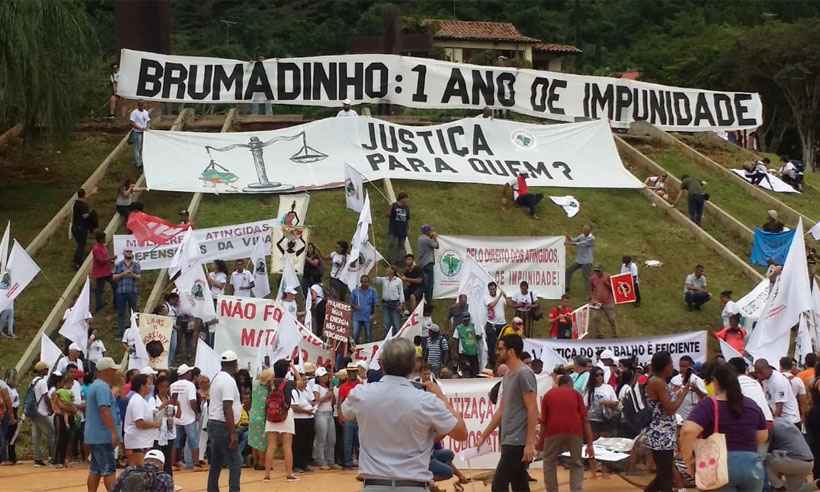 Atingidos por barragens protestam em BH para lembrar um ano de desastre em Brumadinho  - Paulo Filgueiras/EM/DA Press