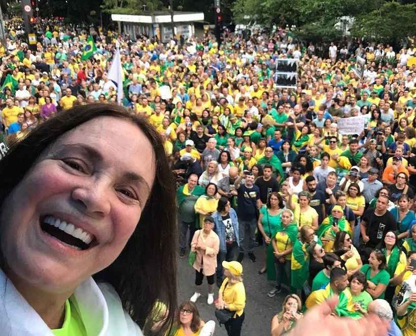 PSDB cumprimenta Regina Duarte e ironiza: 'Se fosse com o PT, seria José de Abreu' - Reprodução Instagram