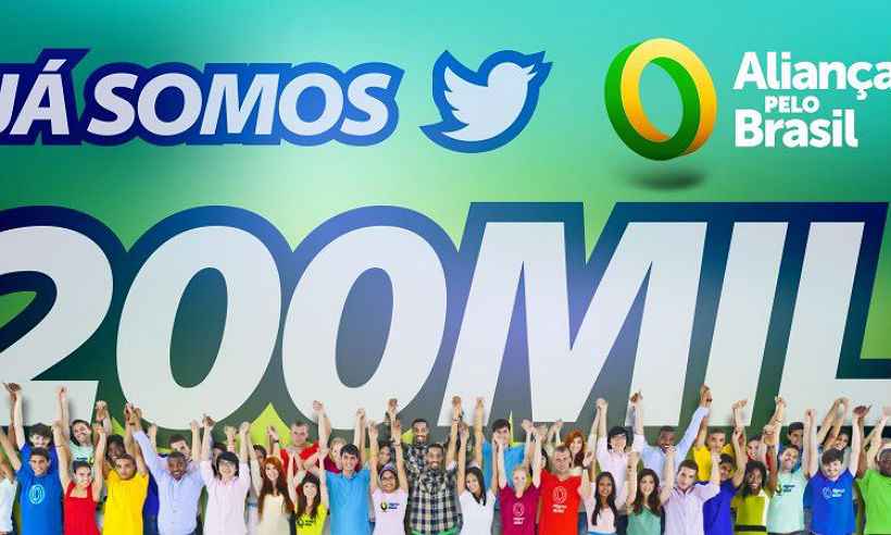 Aliança publica imagem em rede social com pessoas duplicadas digitalmente - Reprodução/Twitter Aliança pelo Brasil
