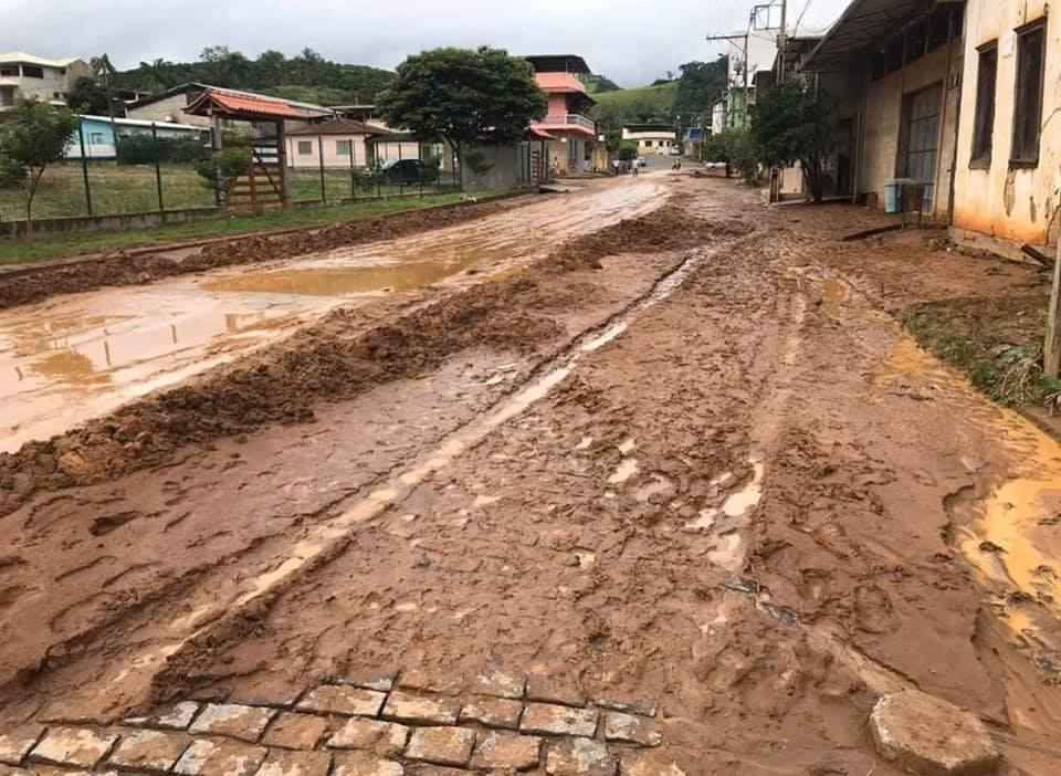 Dos 52 mortos pelas chuvas em Minas, 42 foram vítimas de soterramento - Divulgação/Prefeitura de Luisburgo