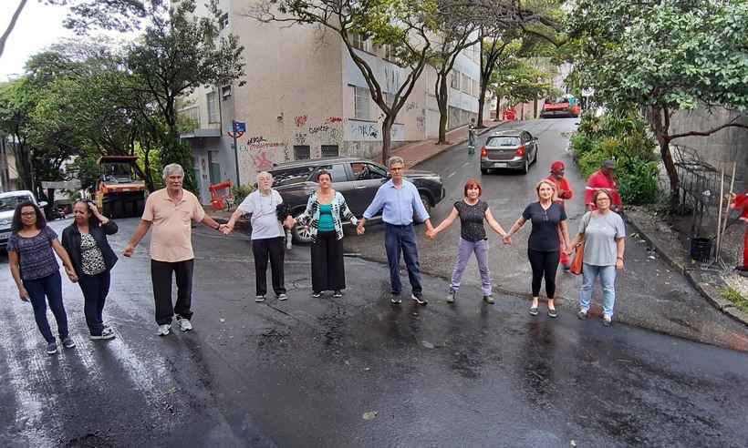 Moradores do Bairro Cruzeiro reclamam de pavimentação na Rua Sabino Barroso - Gladyston Rodrigues/EM/D.A. Press