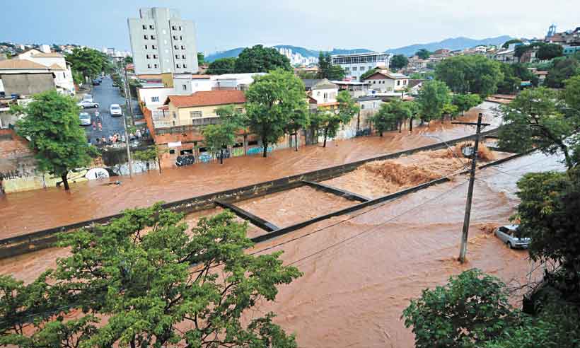 Geógrafo e professor alerta para a necessidade de reabilitação dos cursos d'água em Belo Horizonte - Gladyston Rodrigues/EM/D.A Press -  19/01/2020