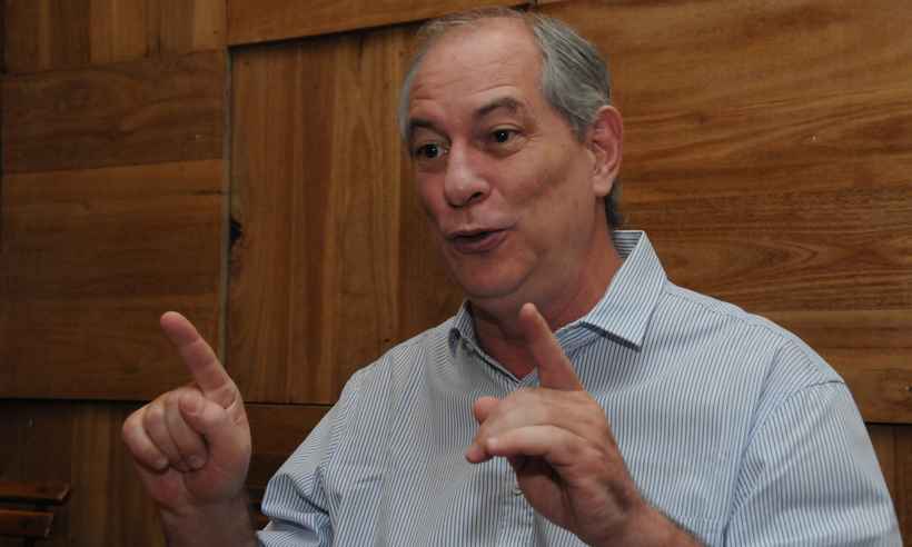 'Libélula deslumbrada', responde Ciro Gomes a Carlos Bolsonaro - Paulo Filgueiras/EM/D.A Press