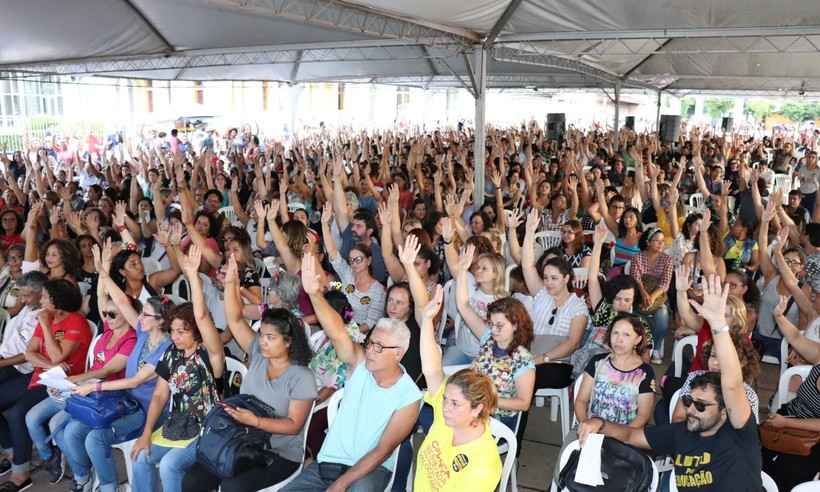 Prefeitura faz proposta, mas professores recusam e mantêm greve em BH - Divulgação/Sind-Rede/BH