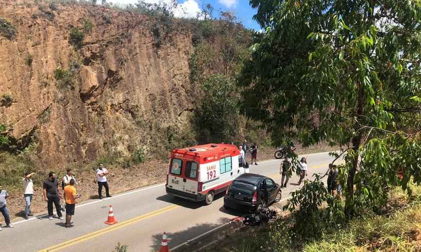Motoqueiro fica gravemente ferido após acidente na MGC-262, em Caeté - Divulgação/ Corpo de Bombeiros