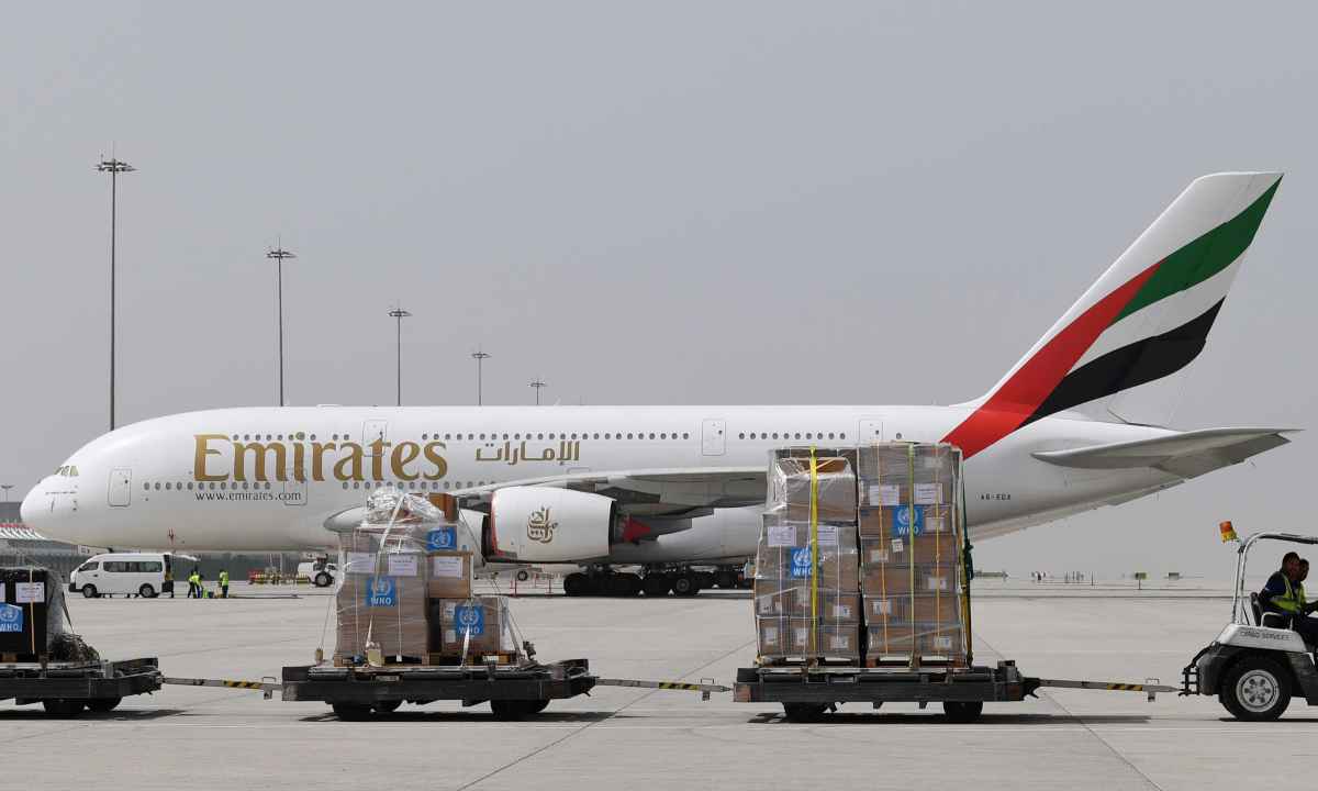 Companhia Emirates Airlines desiste de cancelar todos os voos comerciais - KARIM SAHIB / AFP