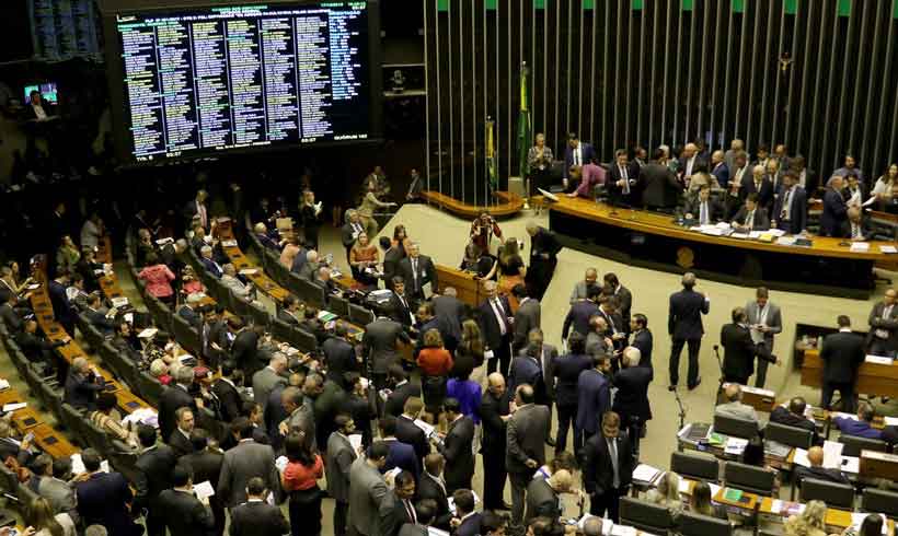 Câmara aprova projeto que permite adiar recolhimento de INSS de funcionários - Wilson Dias/ Agência Brasil