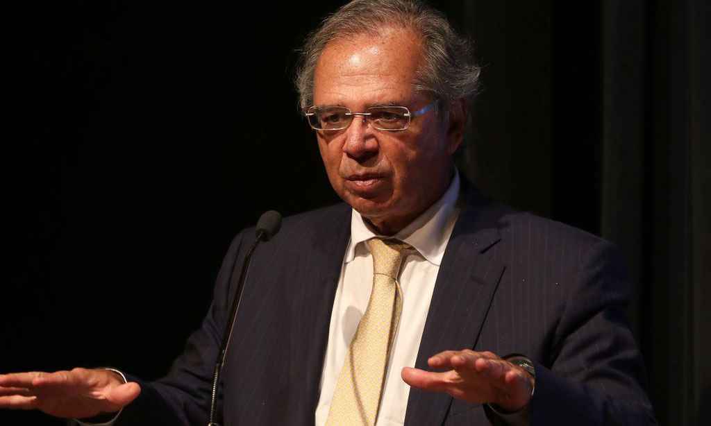 Guedes diz que dinheiro está 'empoçado' nos bancos e sinaliza mais medidas - Wilson Dias/Agência Brasil