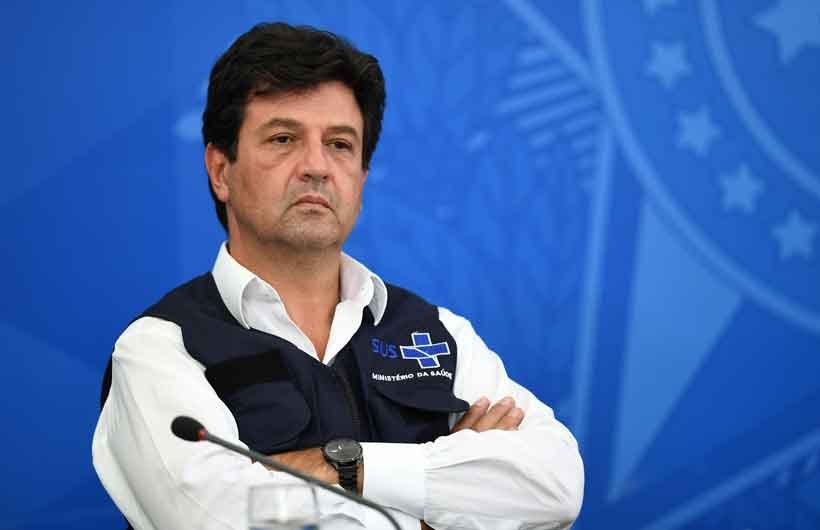 Mandetta diz que fica no Ministério da Saúde e avisa: 'Esperamos que a gente possa ter paz para conduzir' - Evaristo Sá/AFP