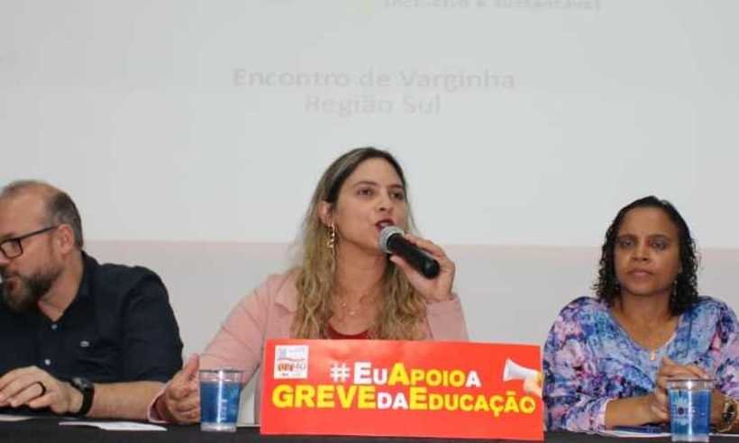 Deputada apresenta requerimento para pagamento dos servidores da educação - Arquivo pessoal