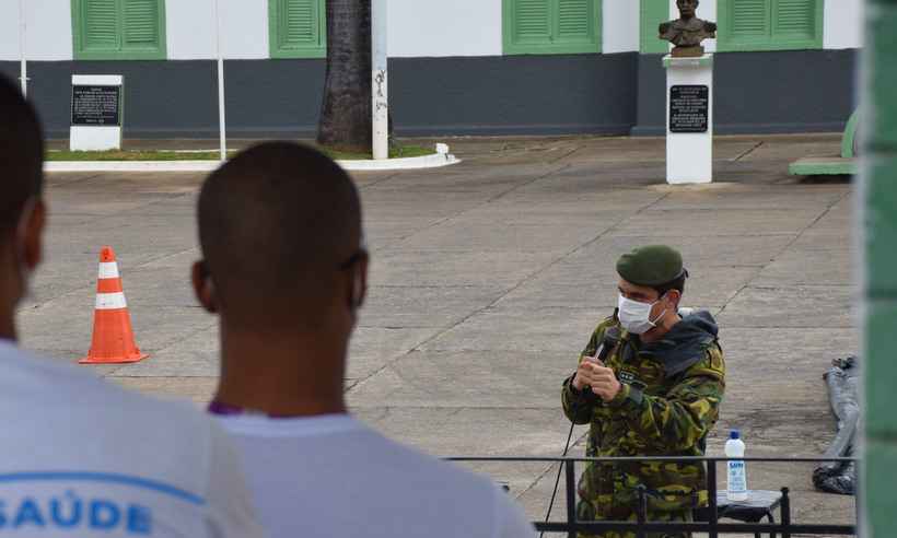Defesa Civil já treina com Exército para desinfetar áreas públicas em Minas - Sargento Naves, 4° Região Militar