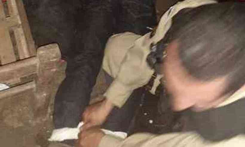 Homem foragido por homicídio é preso acusado de ser mandante de torturas - PMMG/Divulgação