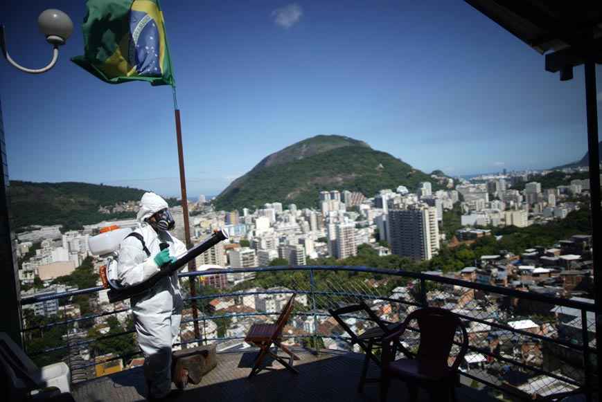 Coronavírus põe o Rio de Janeiro à beira do colapso - Mauro Pimentel/AFP %u2013 20/4/20