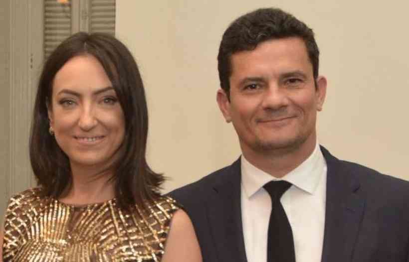 Esposa de Moro posta foto de outdoor do marido e provoca Bolsonaro: 'Verdade acima de tudo' - Reprodução/Instagram